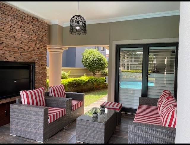 4 BEDROOM HOUSE FOR SALE IN IZINGA PARK